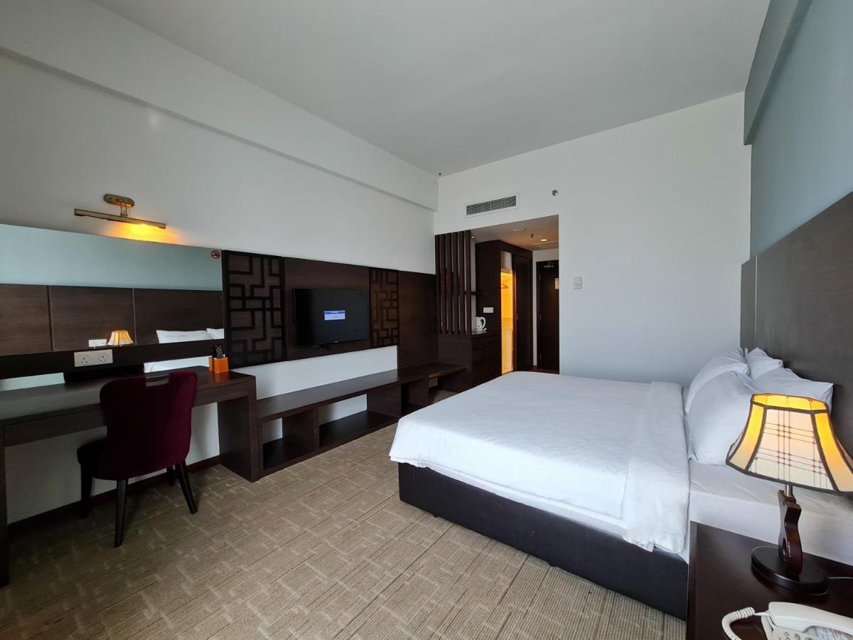 Malacca Swan Garden Hotel מראה חיצוני תמונה