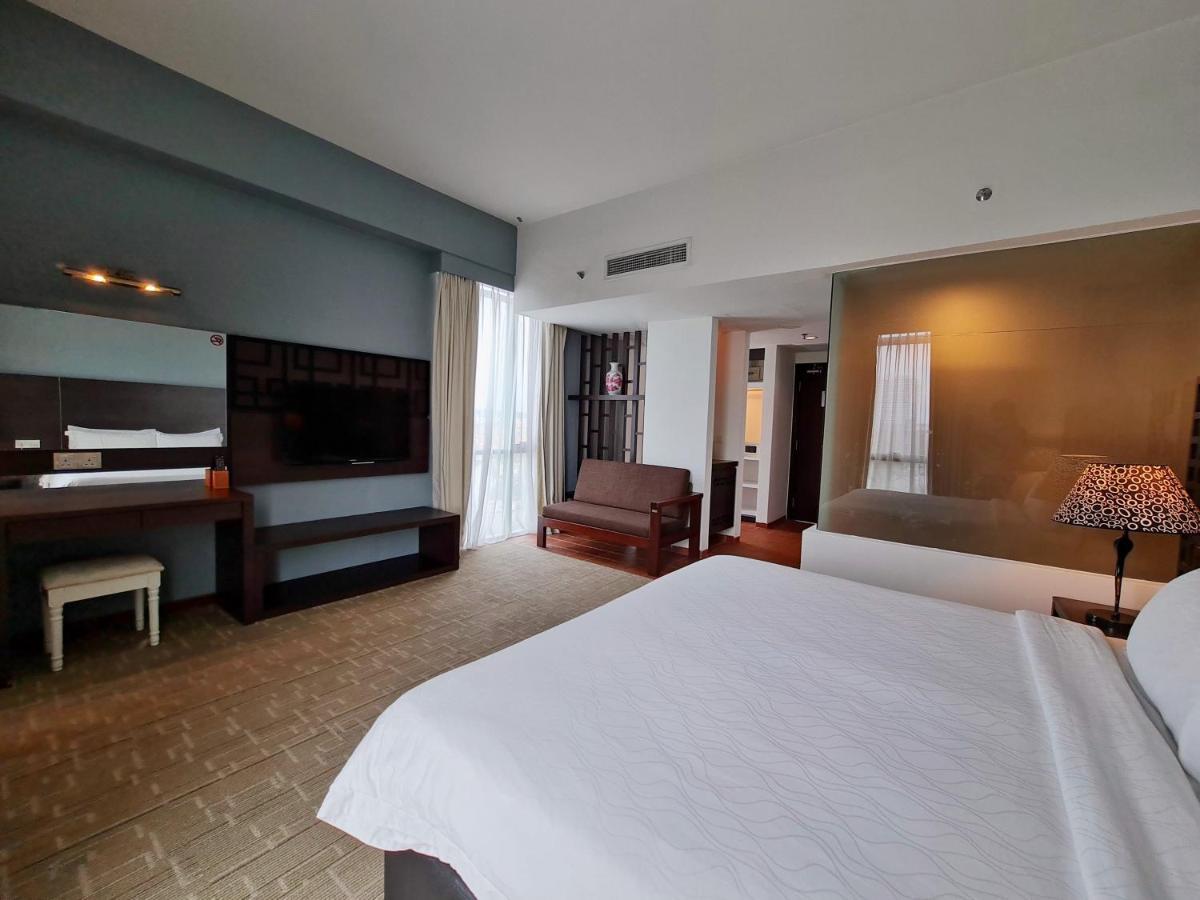 Malacca Swan Garden Hotel מראה חיצוני תמונה