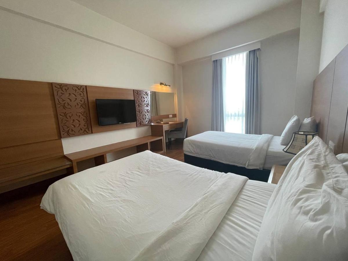 Malacca Swan Garden Hotel מראה חיצוני תמונה