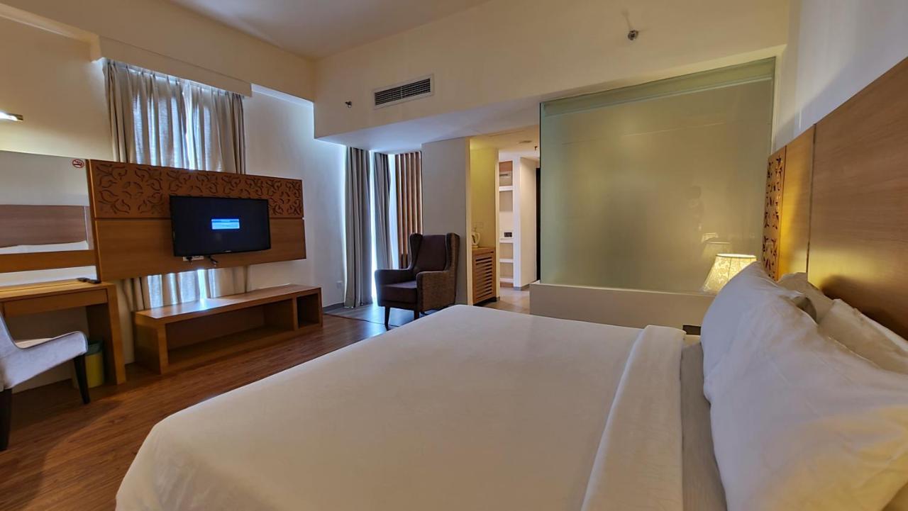 Malacca Swan Garden Hotel מראה חיצוני תמונה
