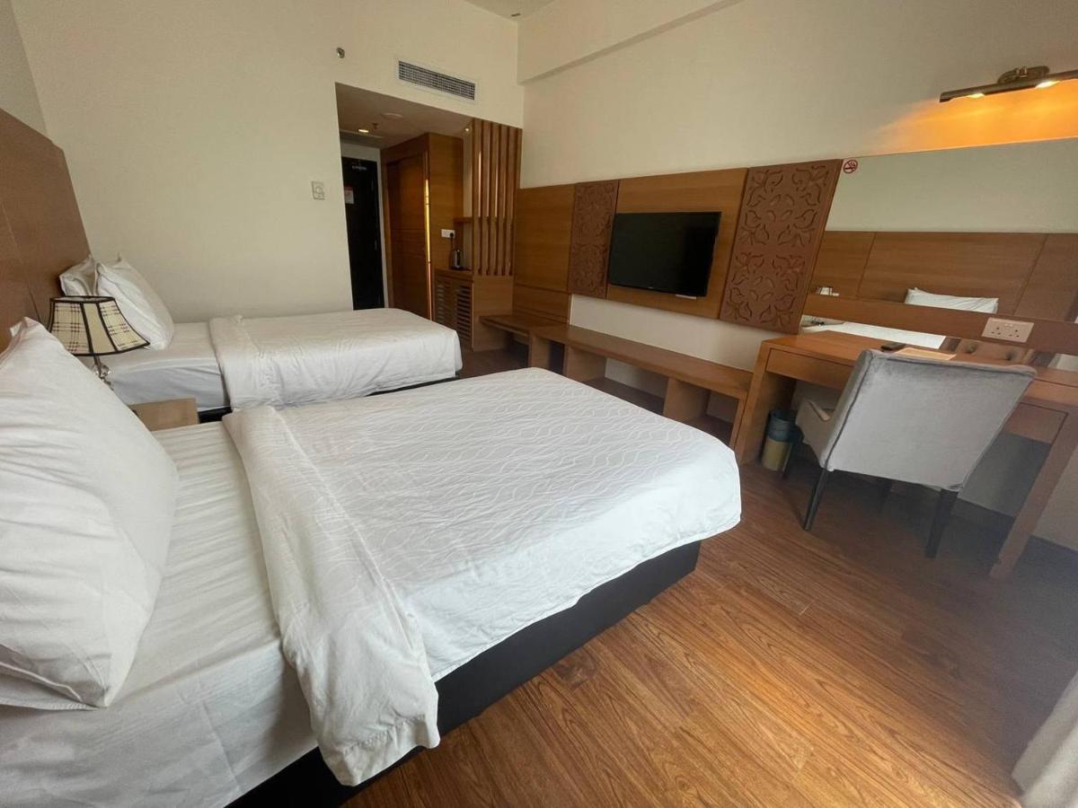Malacca Swan Garden Hotel מראה חיצוני תמונה