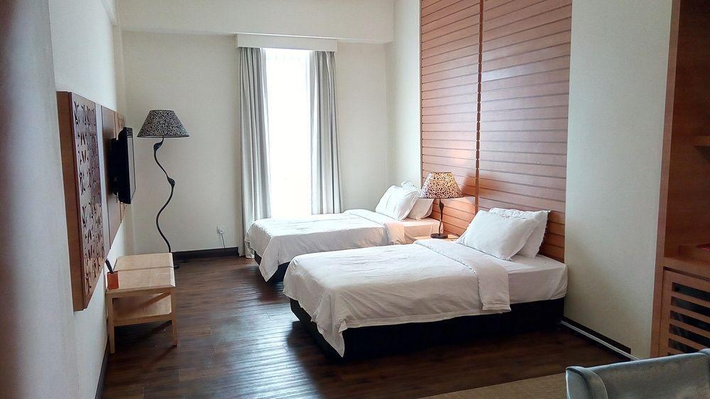 Malacca Swan Garden Hotel מראה חיצוני תמונה
