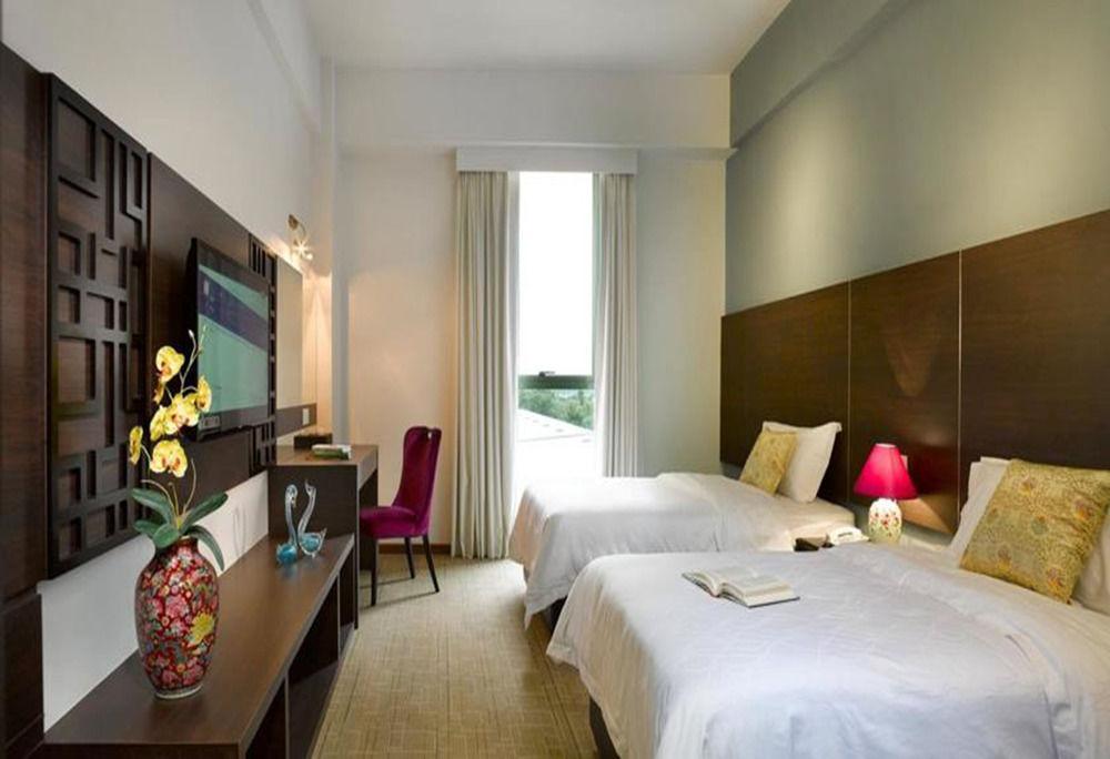 Malacca Swan Garden Hotel מראה חיצוני תמונה