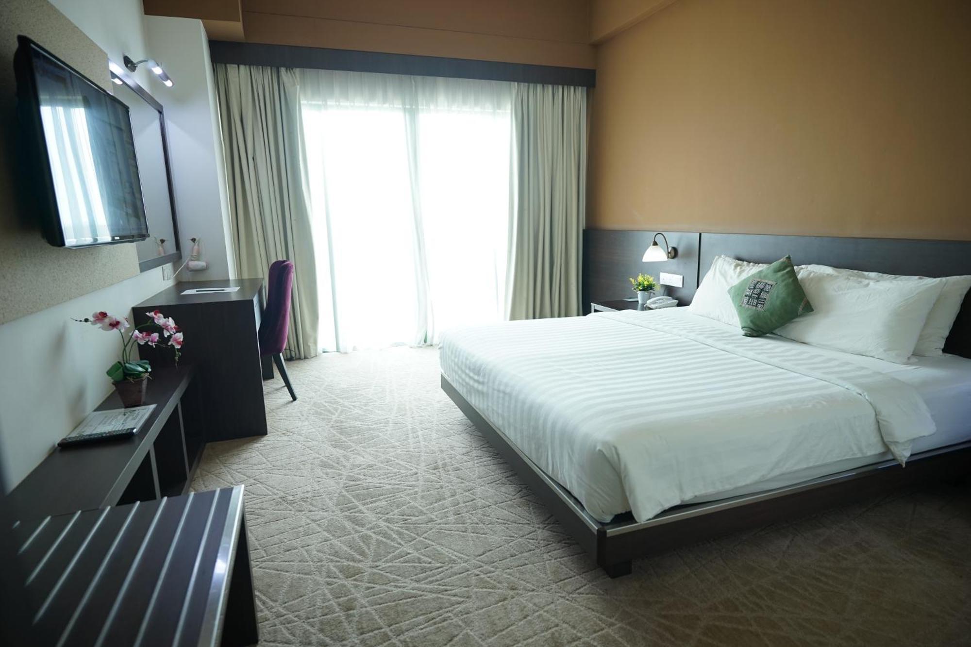 Malacca Swan Garden Hotel מראה חיצוני תמונה